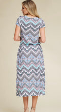 Load image into Gallery viewer, A Knit Bohemian Zigzag Print Dress