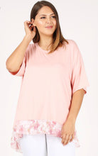 Load image into Gallery viewer, Sort Sleeve Hi-Low Tunic With Chiffon Floral Print Trim