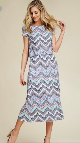 A Knit Bohemian Zigzag Print Dress