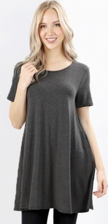 Round Neck, Straight Hem Charcoal Tunic With Pockets